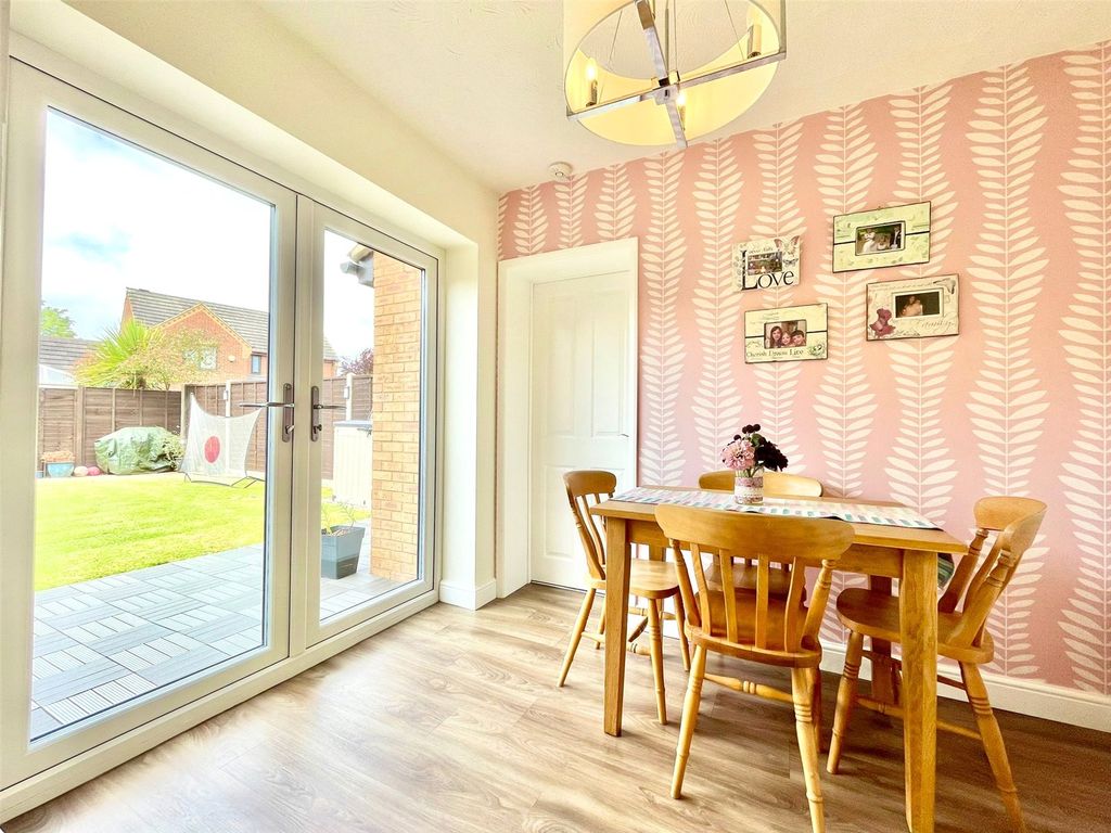Property photo 3 of 13 Picture No. 06