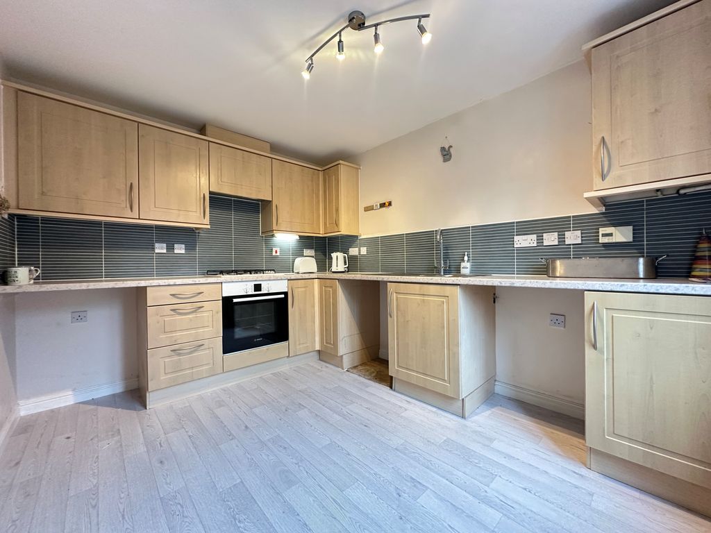 Property photo 2 of 12 Front