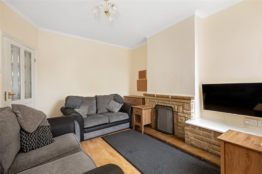 Property photo 2 of 10 Picture No. 03