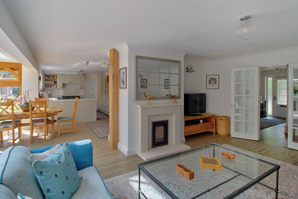 Property photo 3 of 32 Wood-Burning Stove And Double Doors