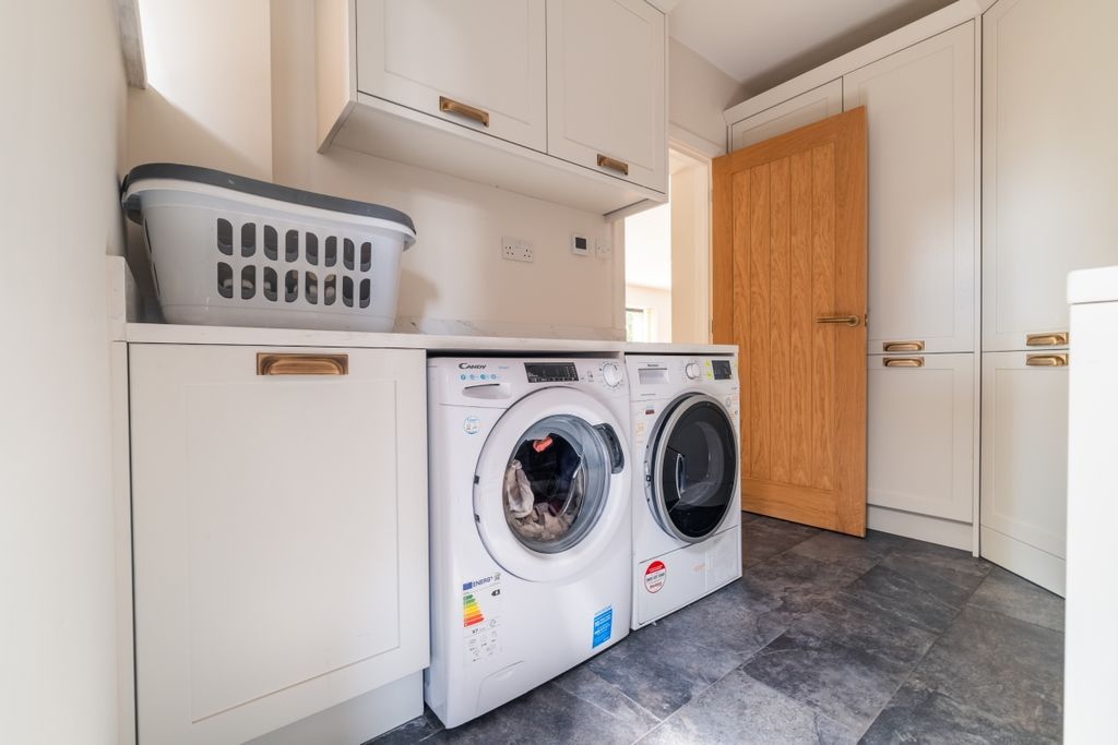 Additional image 19 of 4 bed flat to rentElmstead Glade, Chislehurst BR7