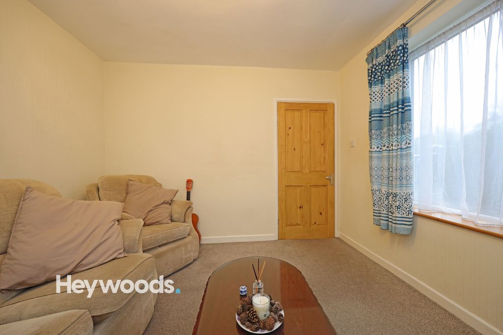 Property photo 3 of 24 0F1A1487