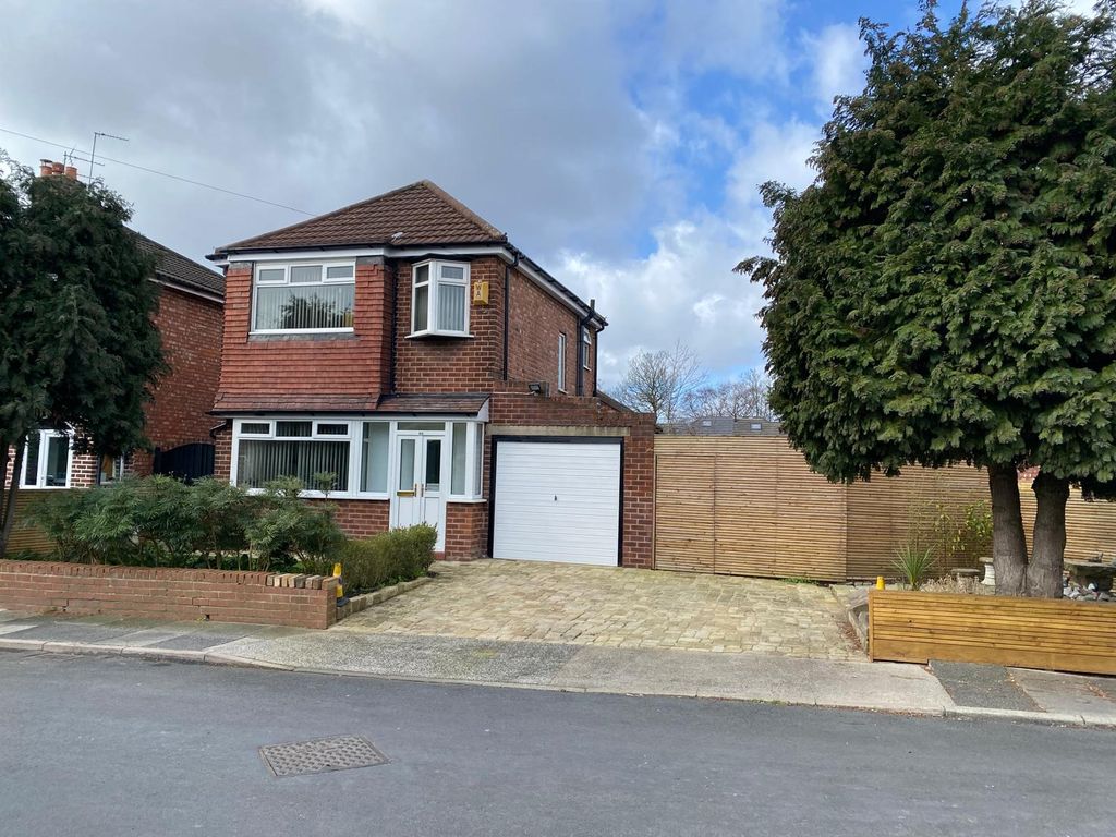 Property photo 1 of 27 Front Main