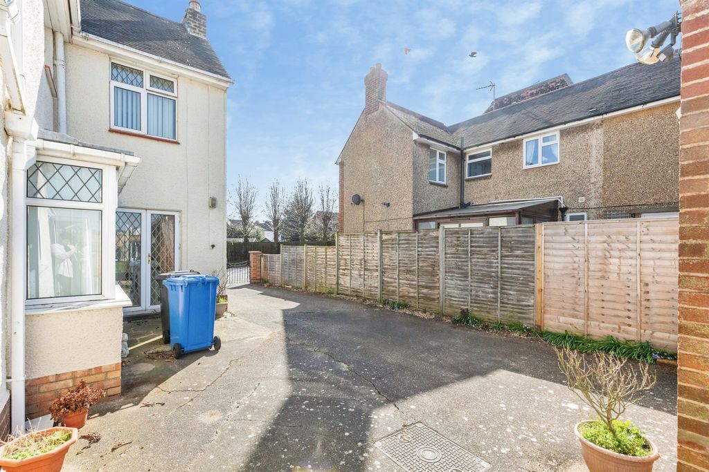 Additional image 16 of 3 bed detached house for saleReservoir Road, Kettering NN16