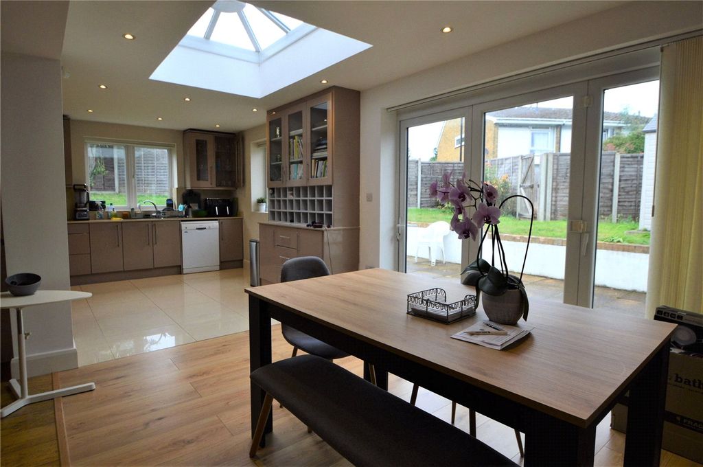 Property photo 1 of 18 Picture No. 03