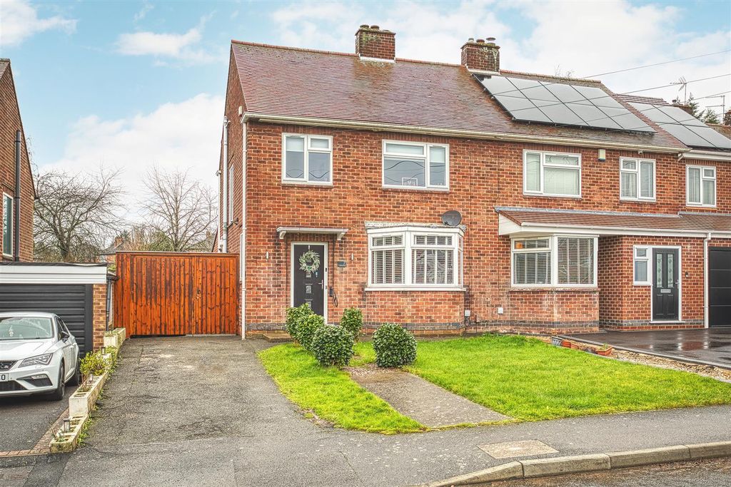 Property photo 1 of 42