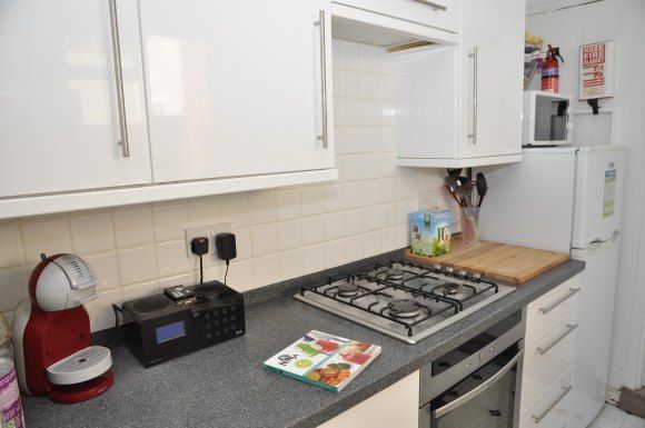 Property photo 3 of 5 Kitchen