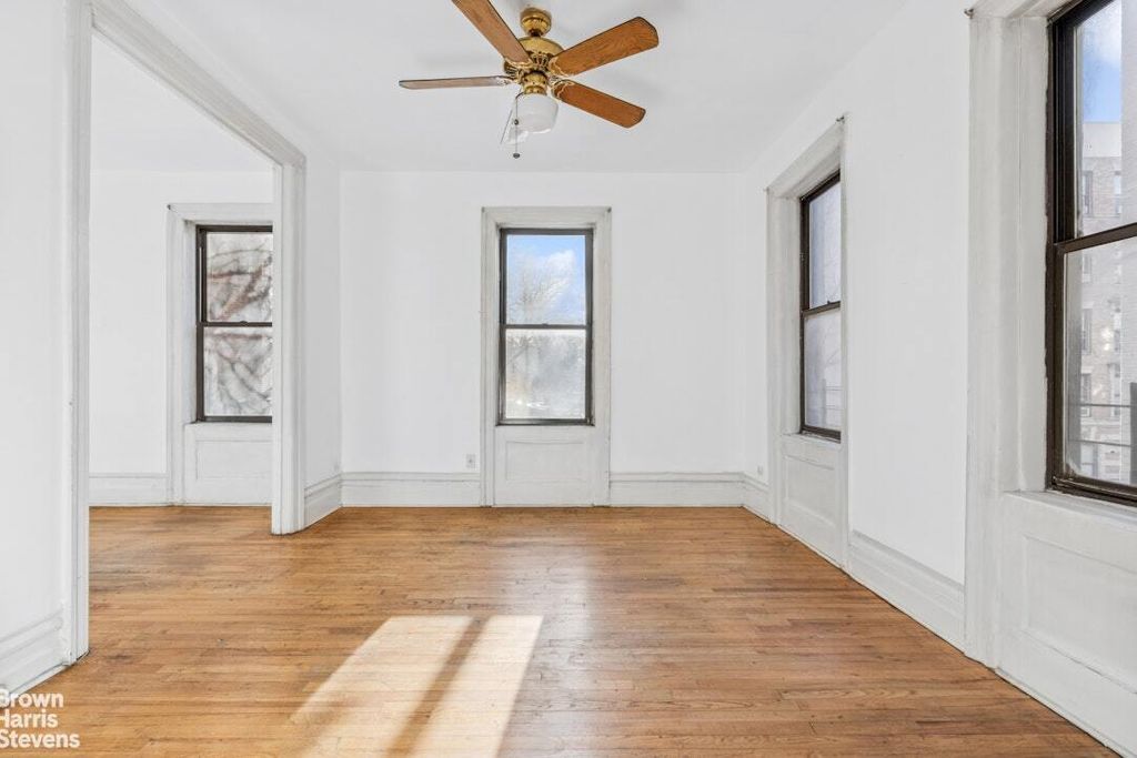 Property photo 3 of 9 <Alttext/>