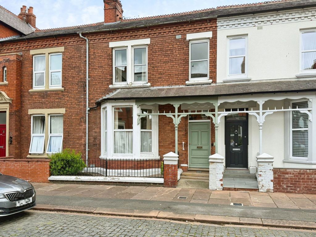 Property photo 1 of 17