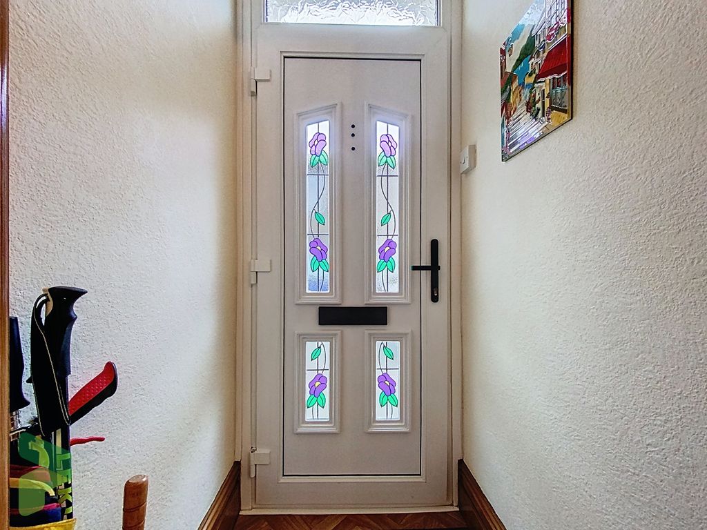 Property photo 2 of 27 Entrance Vestibule