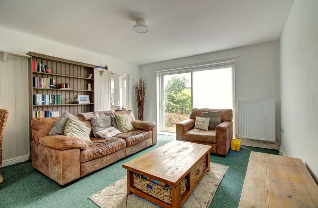 Property photo 3 of 12 Living Room Queens Road - Matt Clinton Ewemove Ken