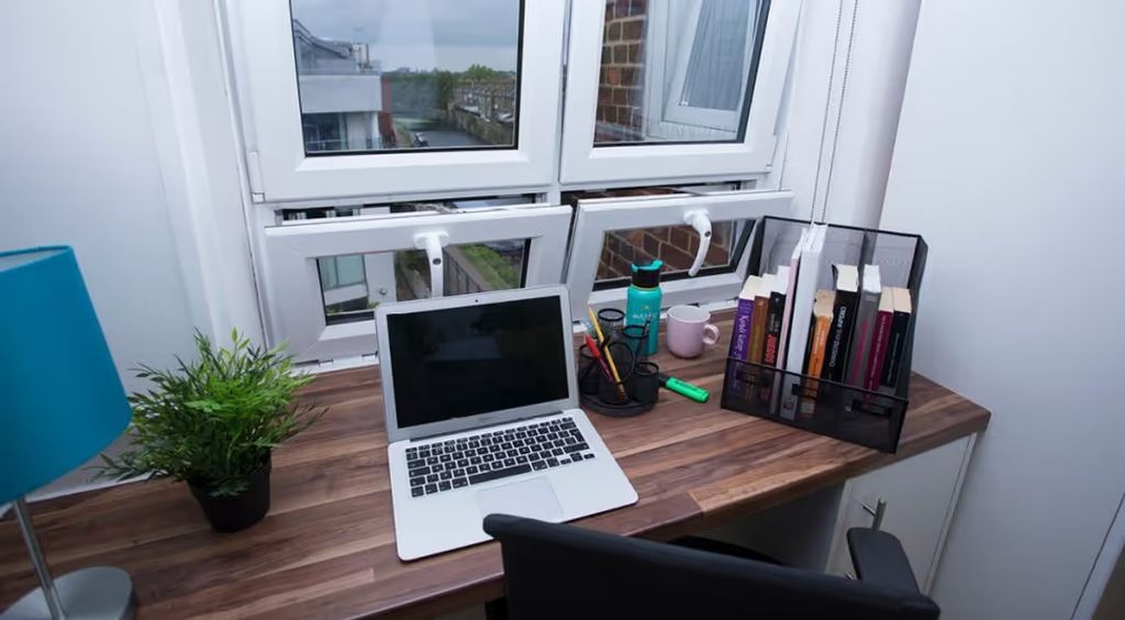 Property photo 3 of 4 3