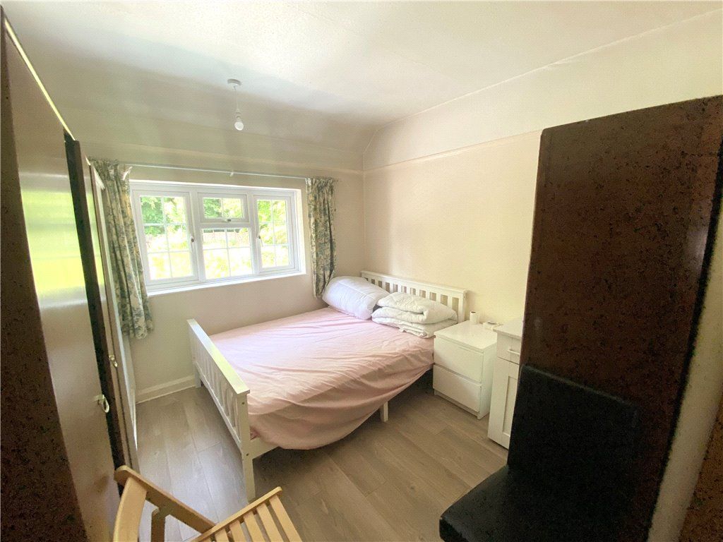 Property photo 3 of 9 Bedroom