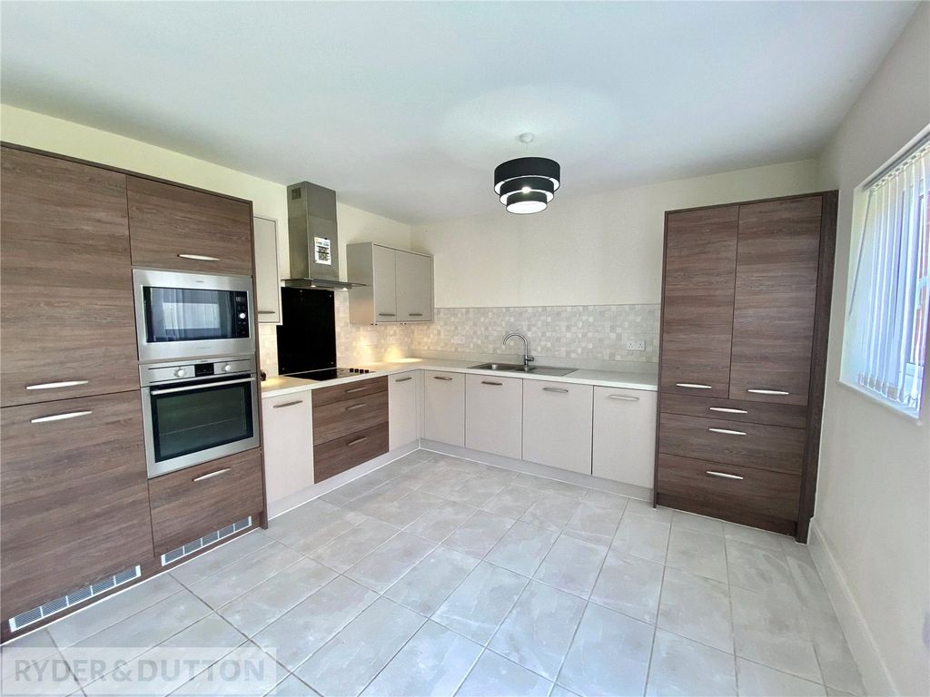 Property photo 3 of 18 Kitchen/Diner