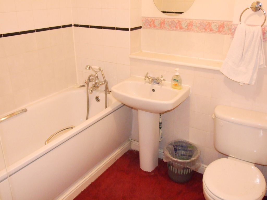 Property photo 2 of 19