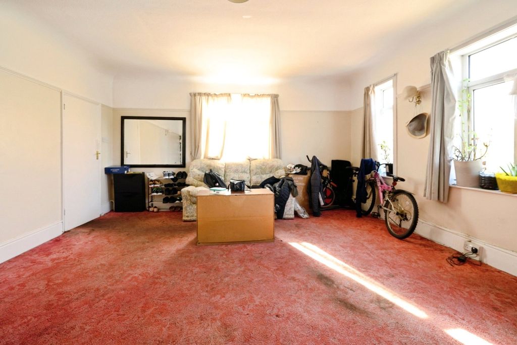 Property photo 3 of 20 Picture No. 14