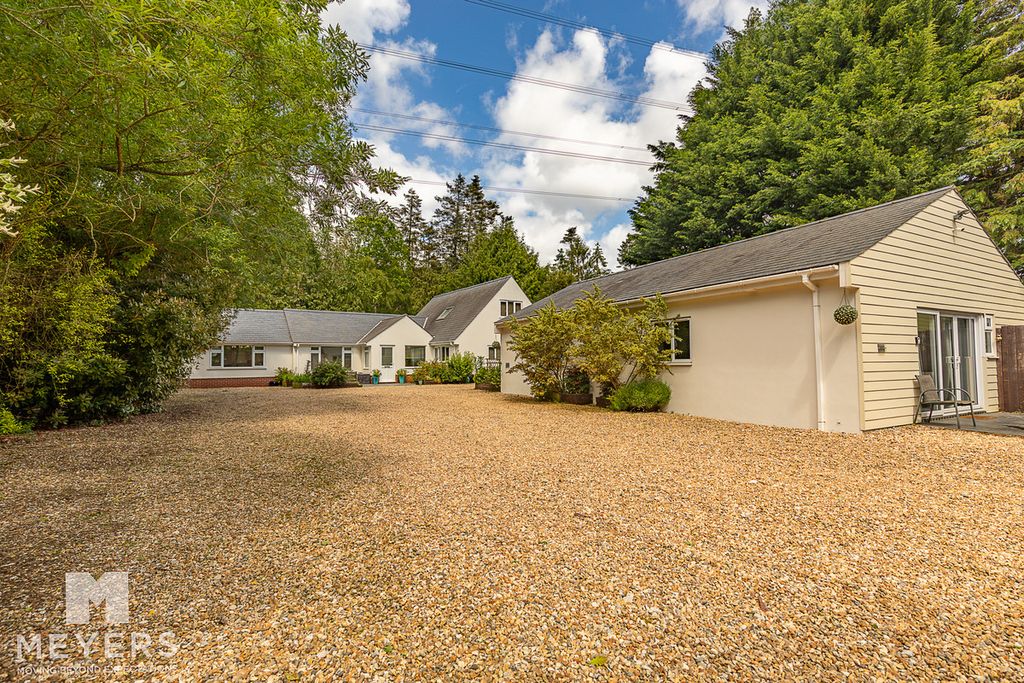 Property photo 1 of 26