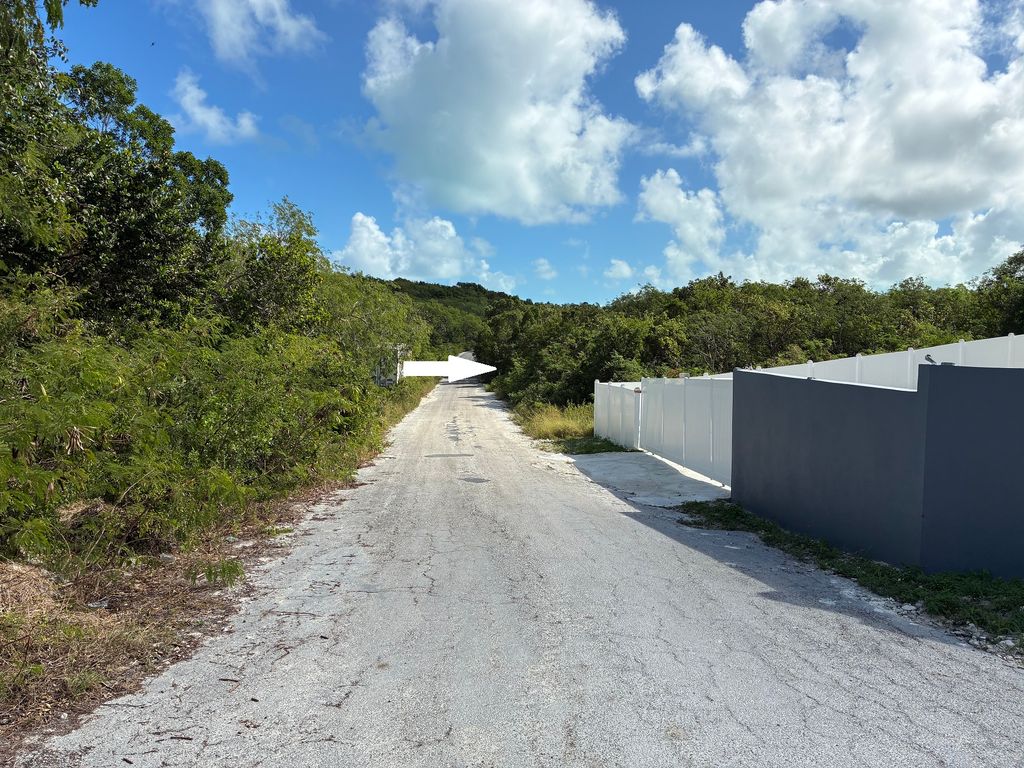 Property photo 3 of 8