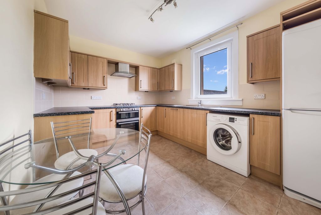 Property photo 2 of 22