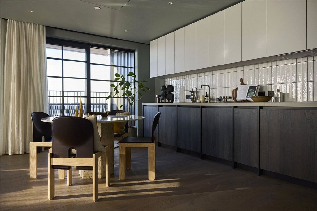 Property photo 3 of 13 Kitchen