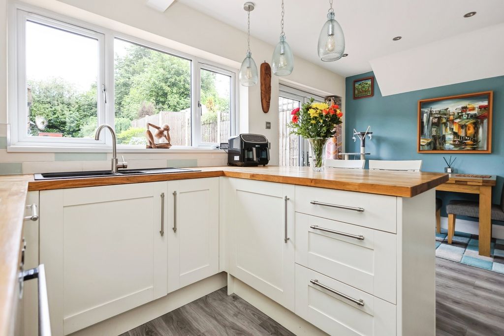 Property photo 2 of 18 Pbox-Img.Jpg