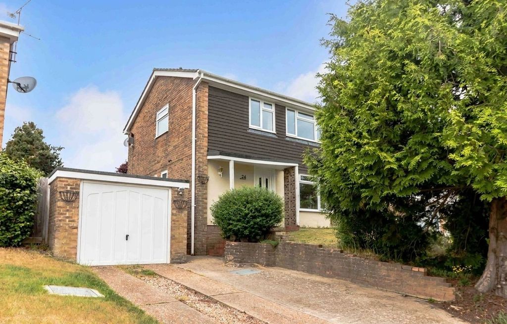 Property photo 1 of 26