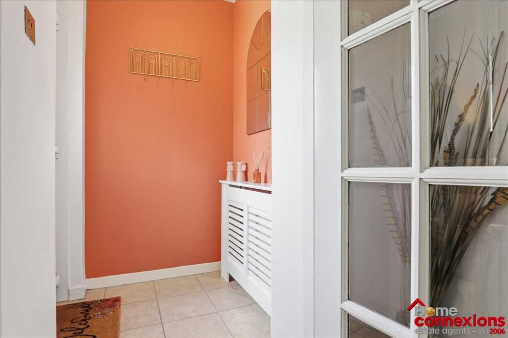 Property photo 2 of 15 Entrance Hallway