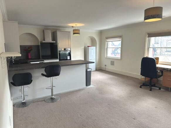 Property photo 3 of 7 Image