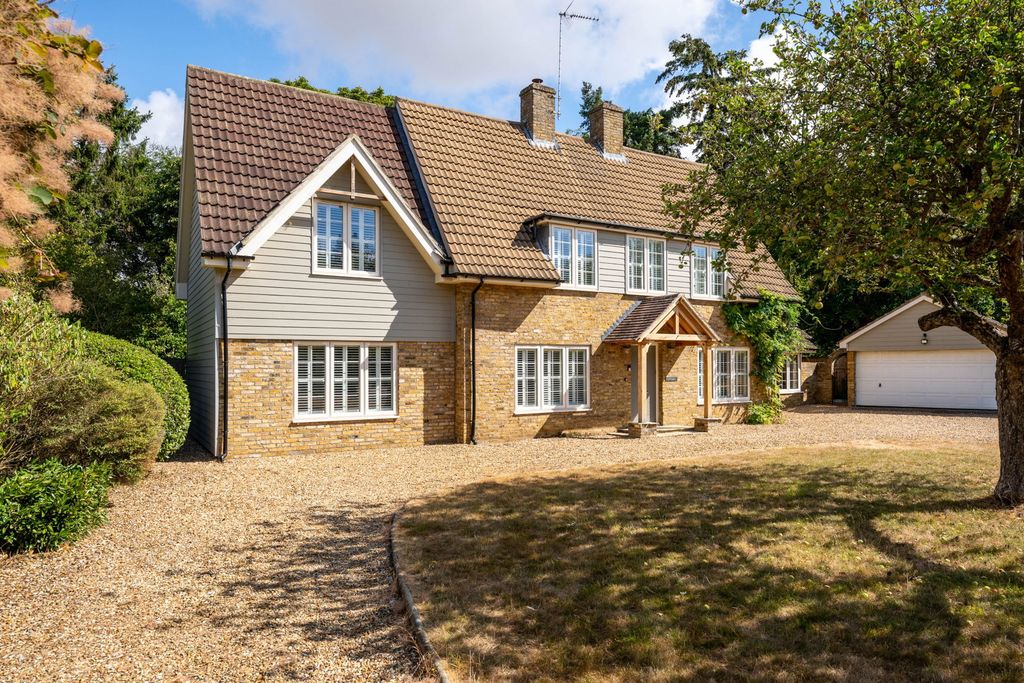 Property photo 1 of 42