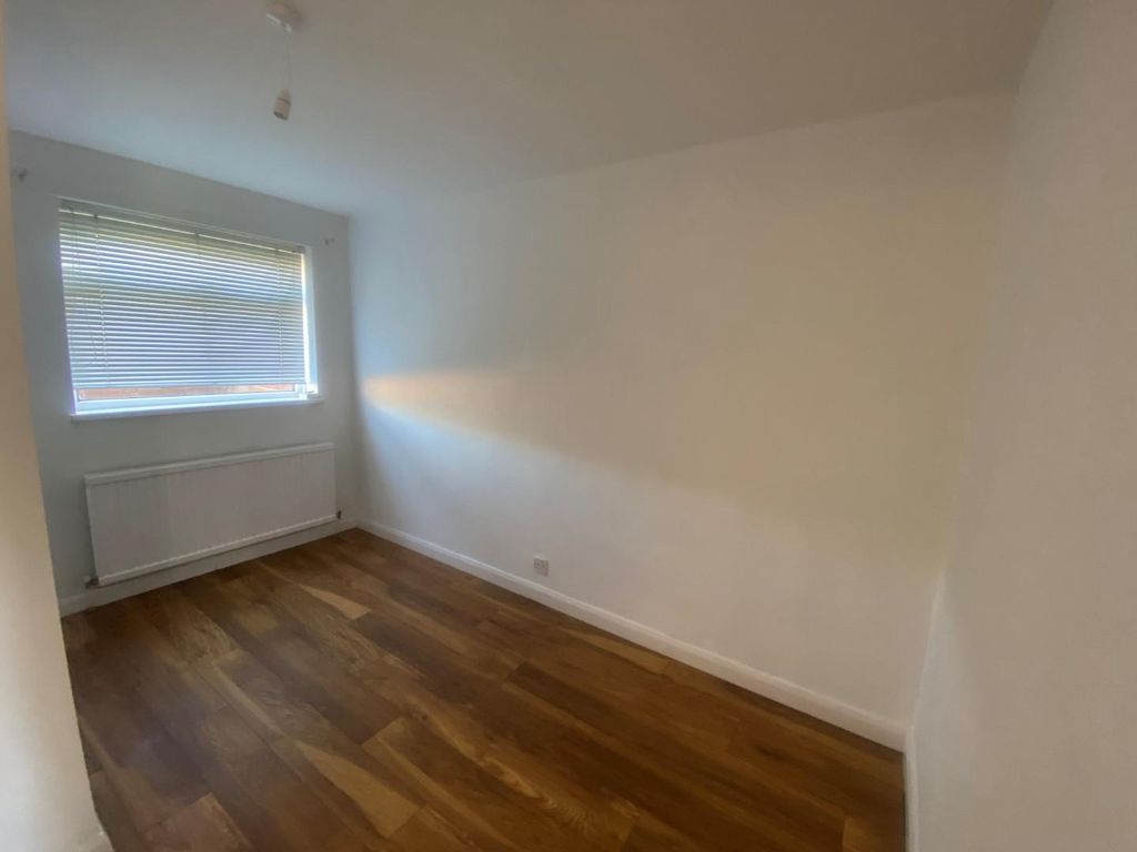 Property photo 3 of 8 3.Jpg