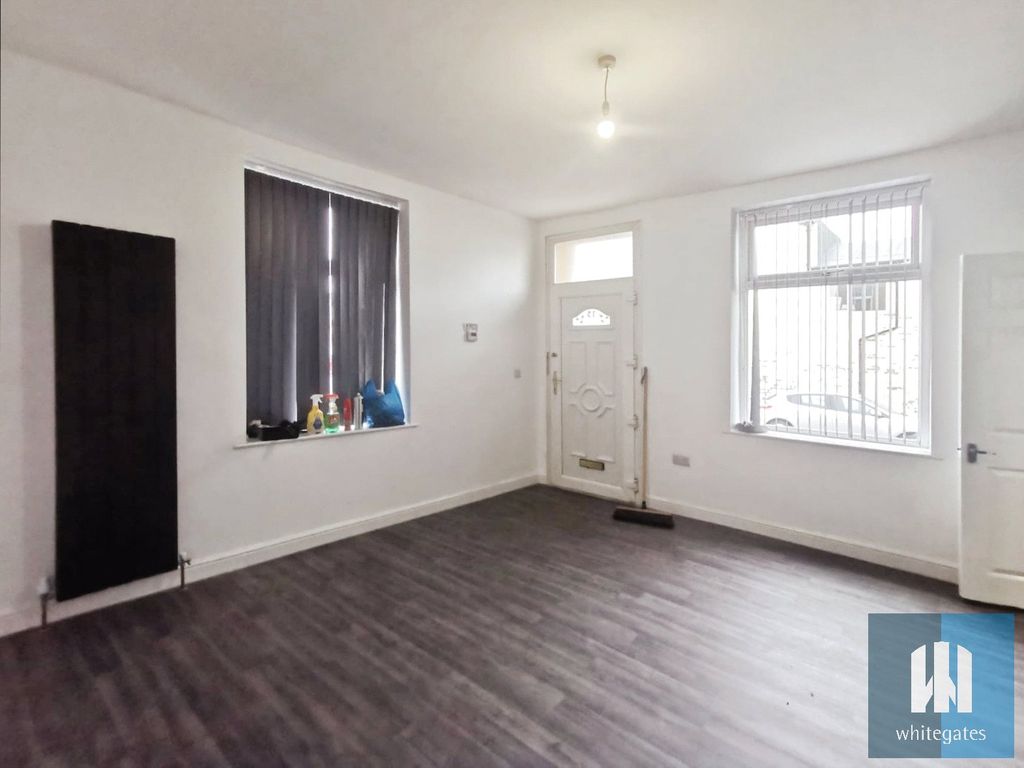 Property photo 2 of 16 Picture No. 36