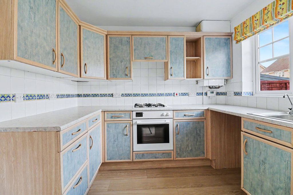 Property photo 3 of 15