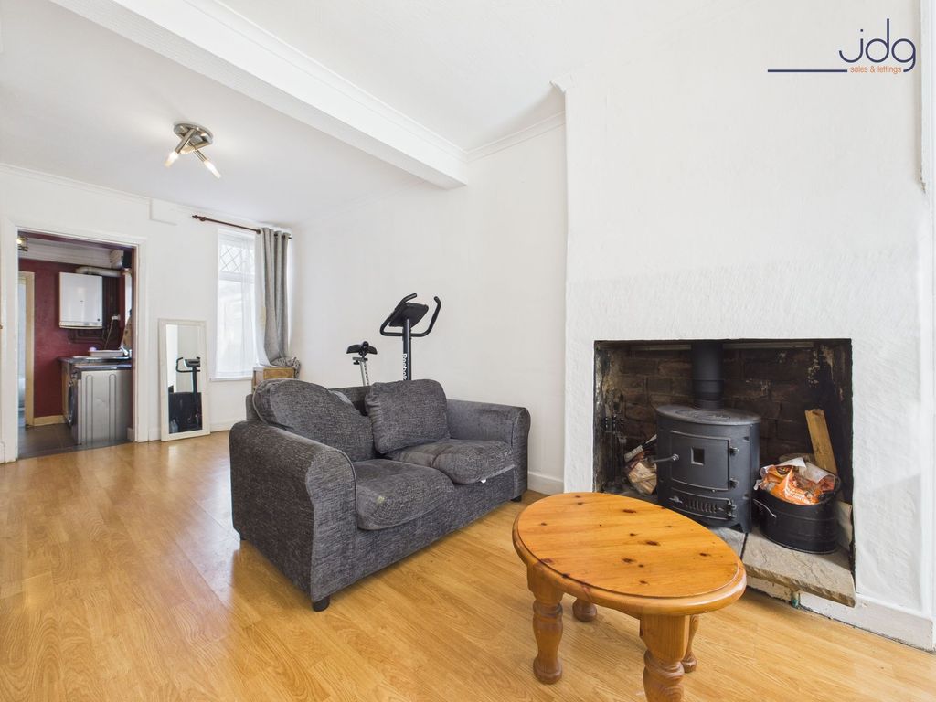 Property photo 3 of 11 Living Room