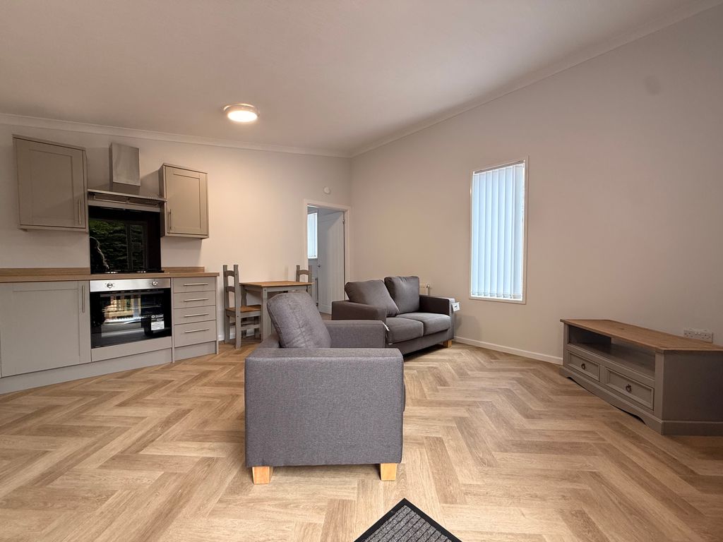 Property photo 2 of 7 Image