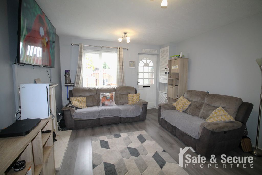 Property photo 3 of 10 Img_1312