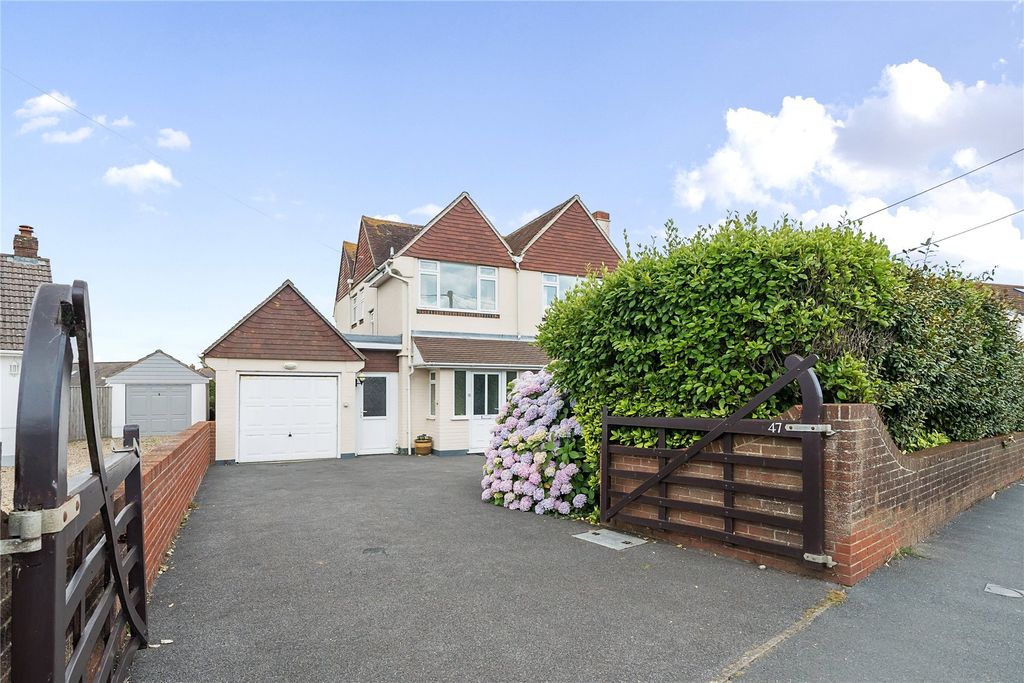 Property photo 3 of 23 Picture No. 24