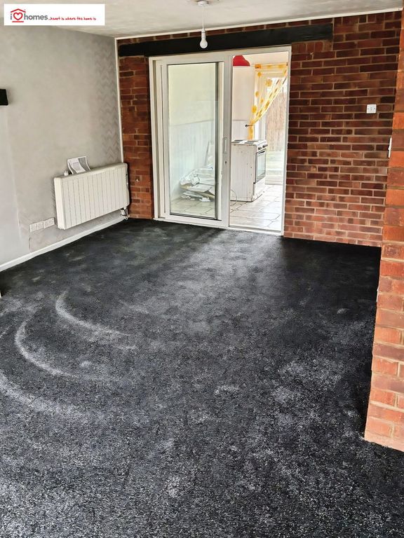 Property photo 2 of 9 Photo 12