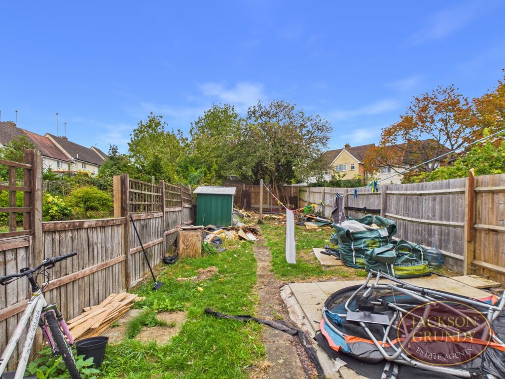 Property photo 3 of 12 Morris Road