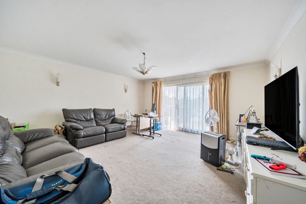 Property photo 2 of 16 1328190-14-6895F2...