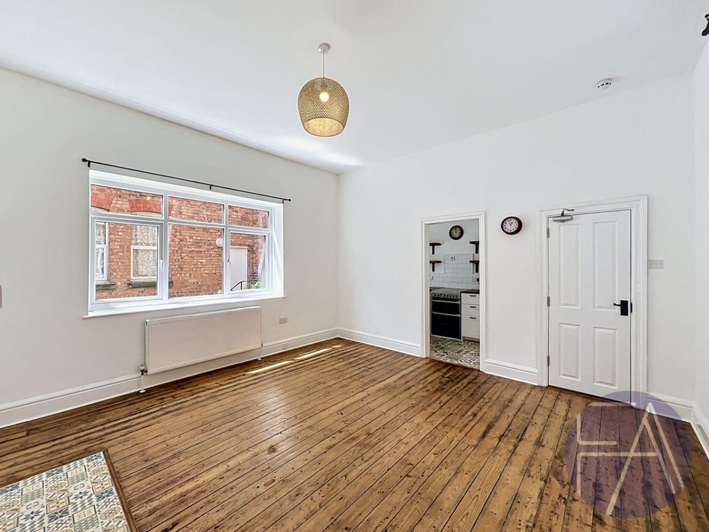 Property photo 2 of 9 4894842