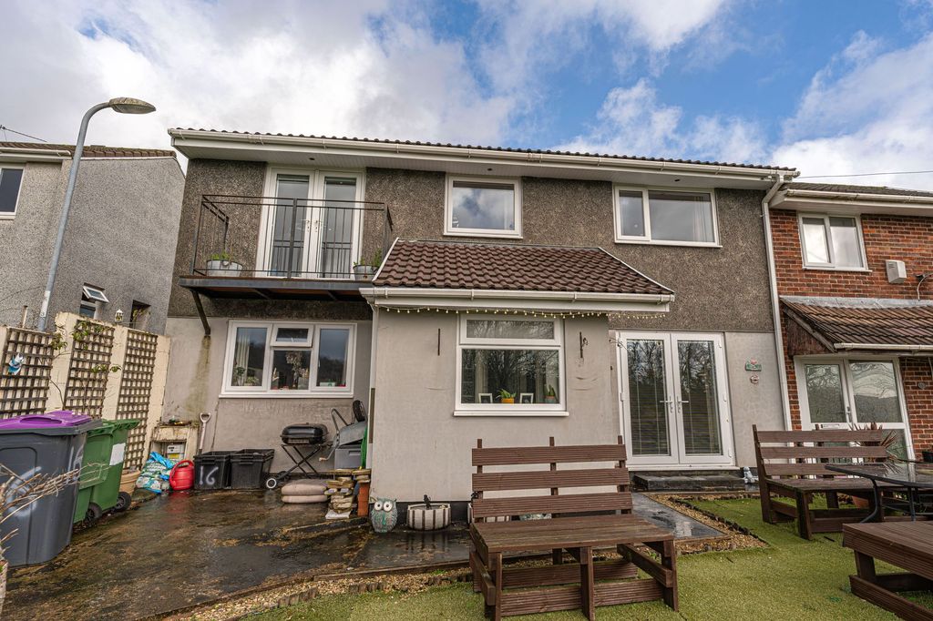 Property photo 1 of 38