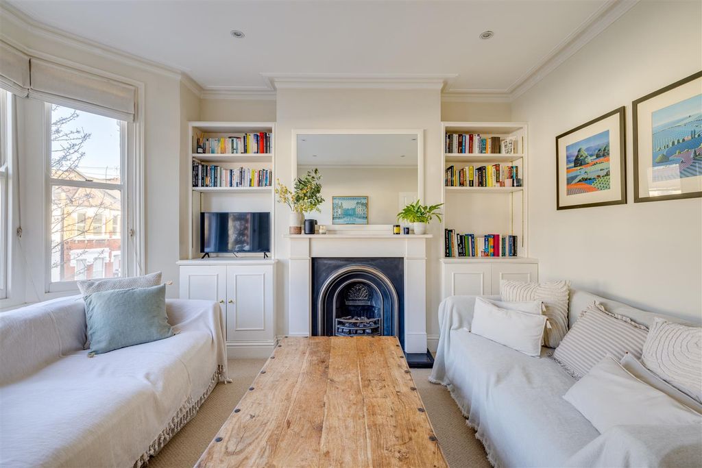 Property photo 2 of 9 Mablethorpe Road 43-16.Jpg