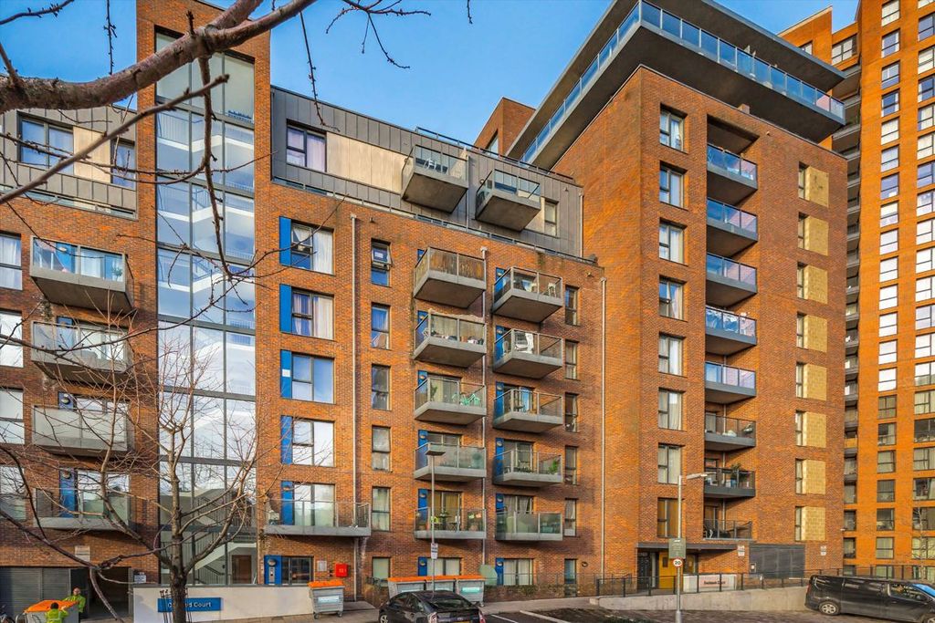 Property photo 2 of 8