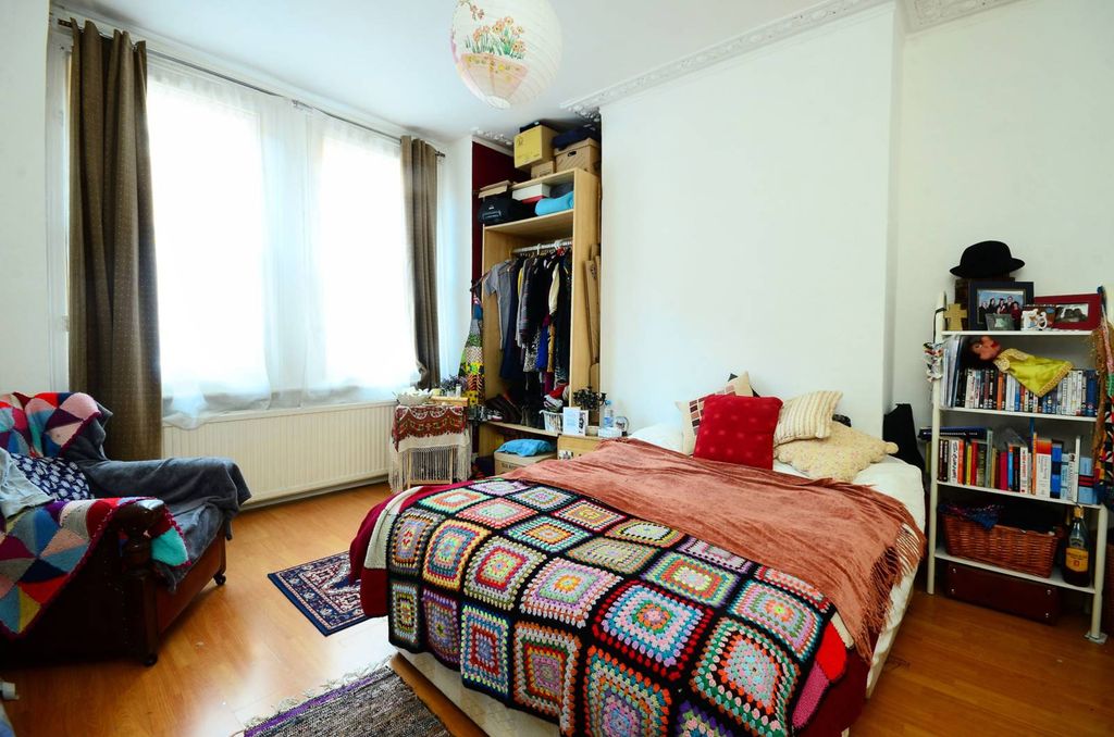 Property photo 3 of 5