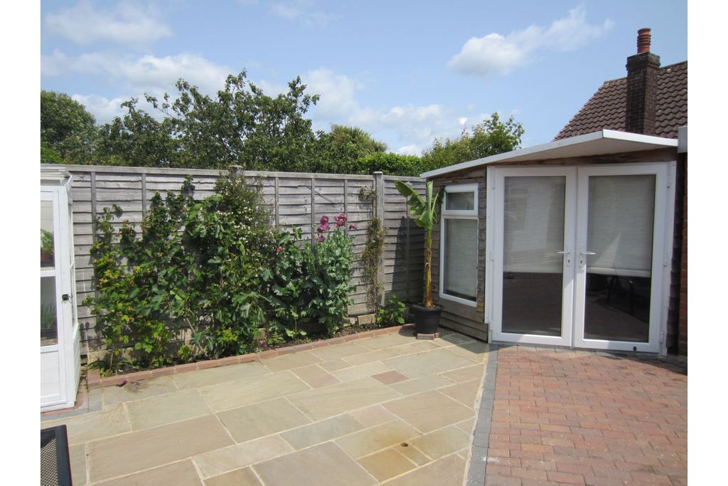 Property photo 3 of 20