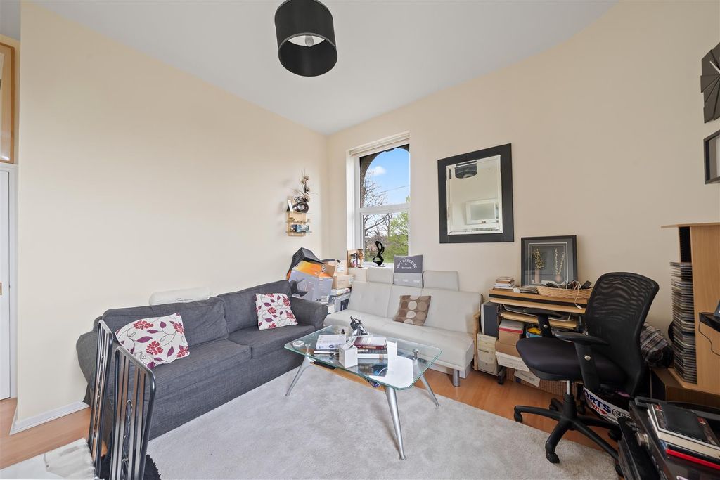 Property photo 3 of 6 Dsc06824.Jpg