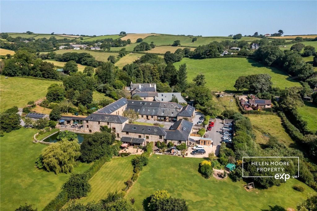 Property photo 2 of 18