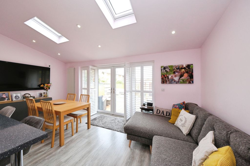 Property photo 3 of 20 Img_6514