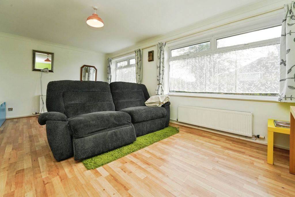 Property photo 3 of 16 Pbox-Img.Jpg