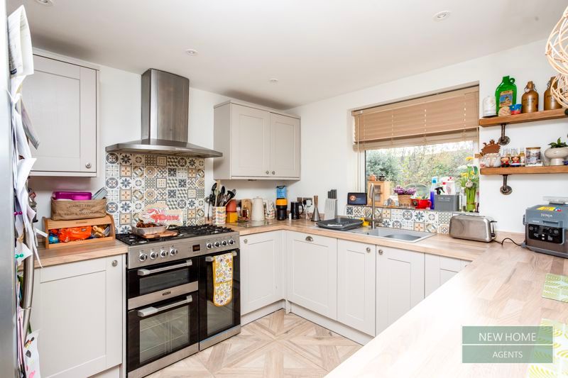 Property photo 2 of 14 Photo 7